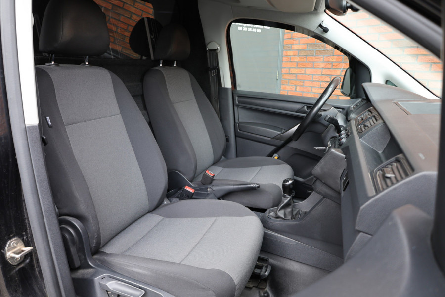 Volkswagen Caddy 2.0 TDI Highline 185 PK | MF Stuur | Trekhaak | PDC | Airco | Elek ramen | Treeplanken | Nieuwe APK | NAP Logisch | Euro 6