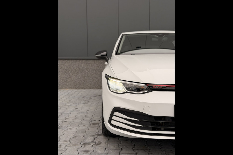 Volkswagen Golf 1.5 eTSI GTI 19'' CarPlay Sfeer Navi ACC Keyless Stuur-/stoelverwarming
