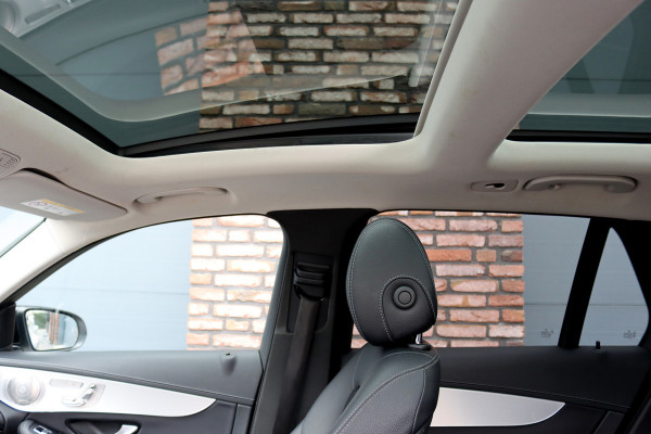 Mercedes-Benz GLC 300e 4MATIC AMG Line Premium+ | Distronic+ | Panoramadak | Burmester | Memory | Trekhaak | Surround Camera | Multibeam LED | Nightpakket | Augmented Reality |