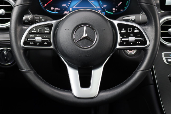Mercedes-Benz GLC 300e 4MATIC AMG Line Premium+ | Distronic+ | Panoramadak | Burmester | Memory | Trekhaak | Surround Camera | Multibeam LED | Nightpakket | Augmented Reality |