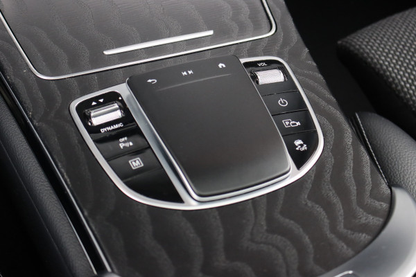 Mercedes-Benz GLC 300e 4MATIC AMG Line Premium+ | Distronic+ | Panoramadak | Burmester | Memory | Trekhaak | Surround Camera | Multibeam LED | Nightpakket | Augmented Reality |