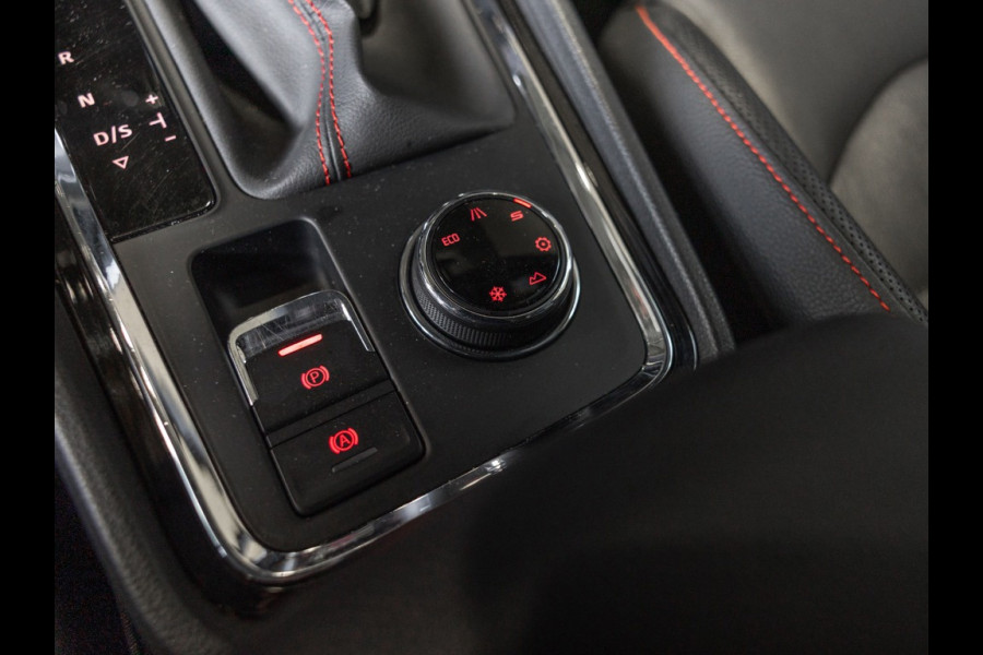 Seat Ateca 150pk / Panoramadak / Achteruitrij camera / Adaptieve cruise control