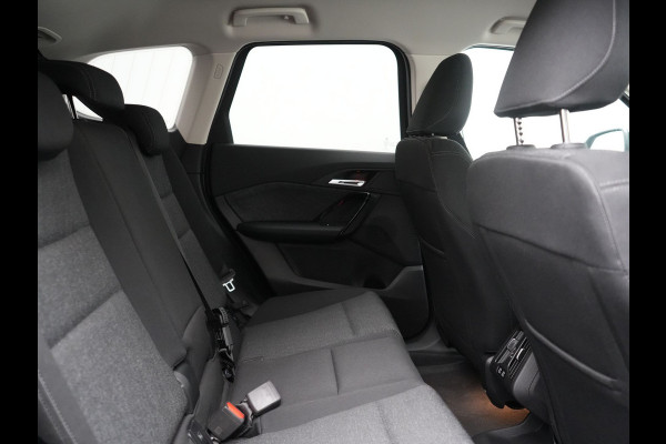 BMW iX1 xDrive30 Launch Edition 67 kWh 313pk Dealer O.H. | Adaptief M Onderstel | Camera | Stoelverwarming | Widescreen Navi | Sfeerverlichting | Apple Carplay | Navigatie | DAB | 18'' L.M. | Virtual | Cruise Control |