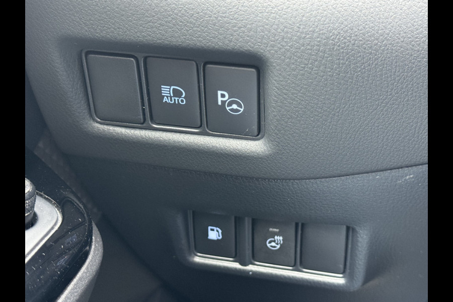 Toyota C-HR 2.0 Hybrid Executive | CarPlay | ACC | Camera | JBL | Keyless | 18 inch