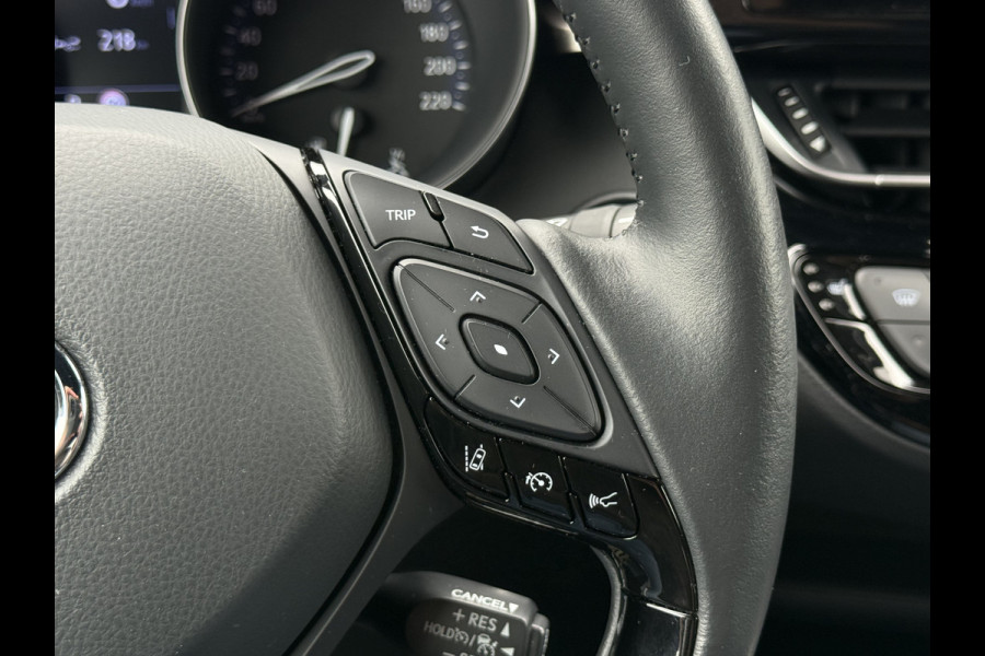 Toyota C-HR 2.0 Hybrid Executive | CarPlay | ACC | Camera | JBL | Keyless | 18 inch