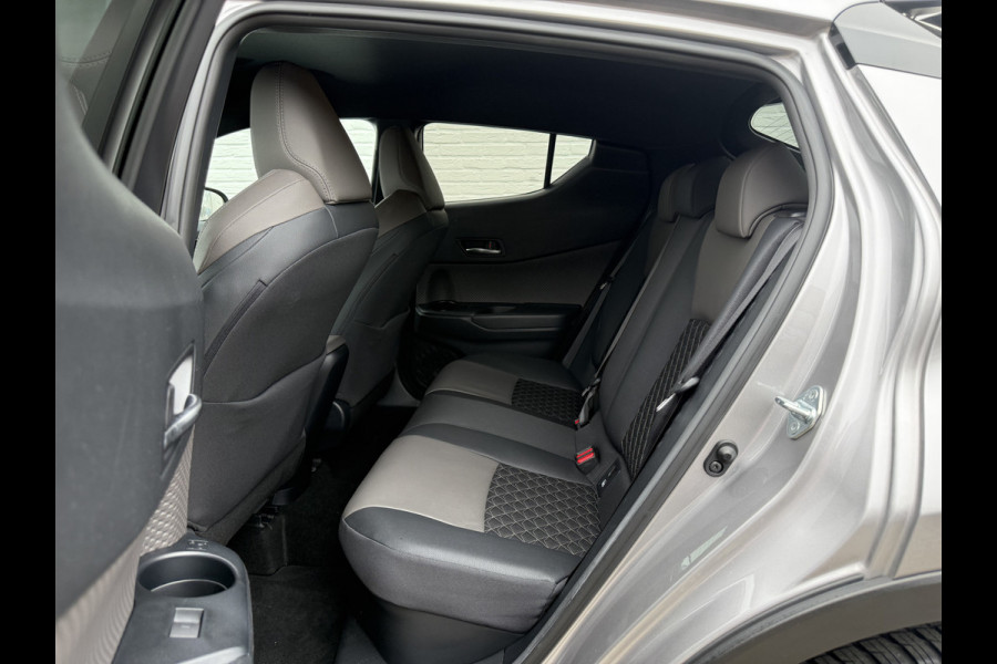 Toyota C-HR 2.0 Hybrid Executive | CarPlay | ACC | Camera | JBL | Keyless | 18 inch