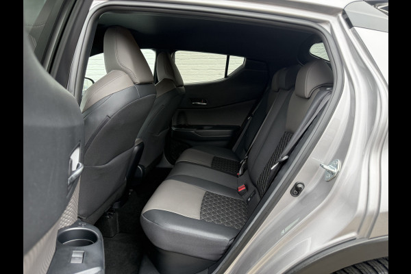 Toyota C-HR 2.0 Hybrid Executive | CarPlay | ACC | Camera | JBL | Keyless | 18 inch
