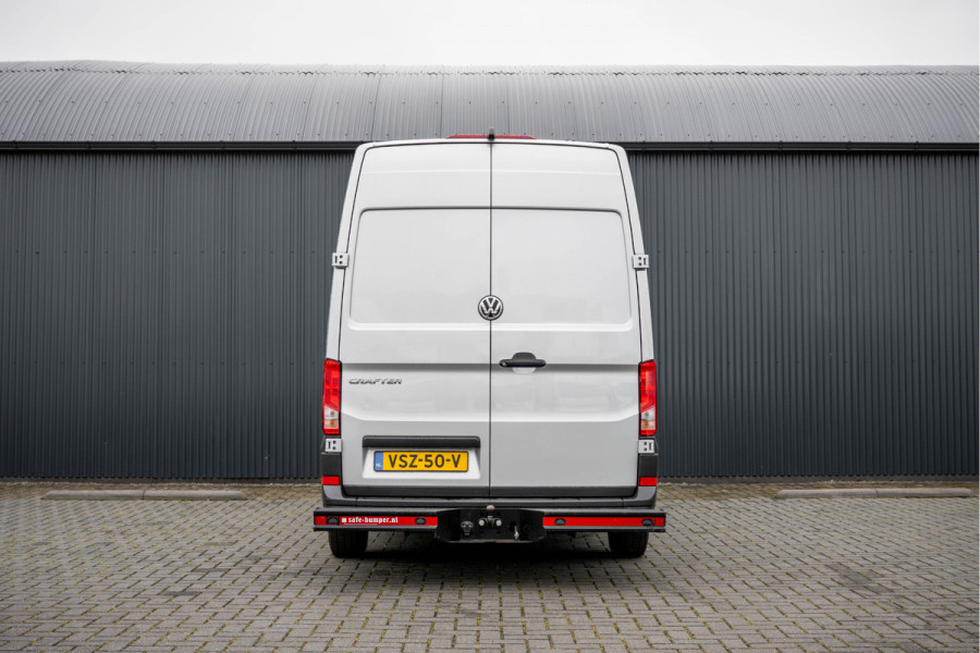 Volkswagen Crafter 2.0 TDI L3H3 | 177 PK | Camera | Carplay | Cruise | Airco | Trekhaak