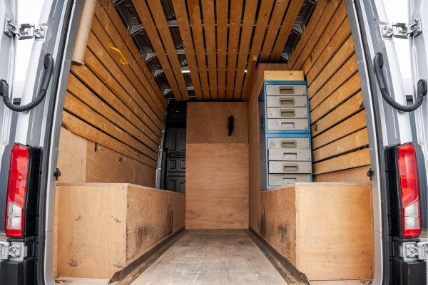 Volkswagen Crafter 2.0 TDI L3H3 | 177 PK | Camera | Carplay | Cruise | Airco | Trekhaak