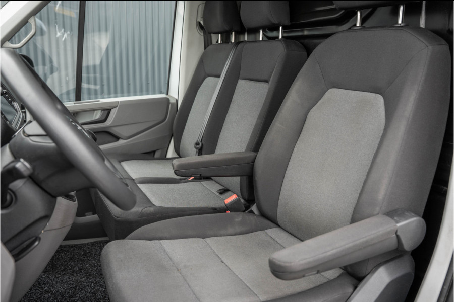 Volkswagen Crafter 2.0 TDI L3H3 | 177 PK | Camera | Carplay | Cruise | Airco | Trekhaak