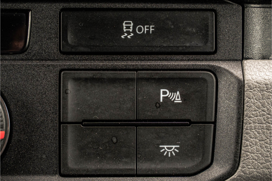 Volkswagen Crafter 2.0 TDI L3H3 | 177 PK | Camera | Carplay | Cruise | Airco | Trekhaak