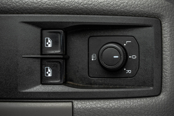 Volkswagen Crafter 2.0 TDI L3H3 | 177 PK | Camera | Carplay | Cruise | Airco | Trekhaak