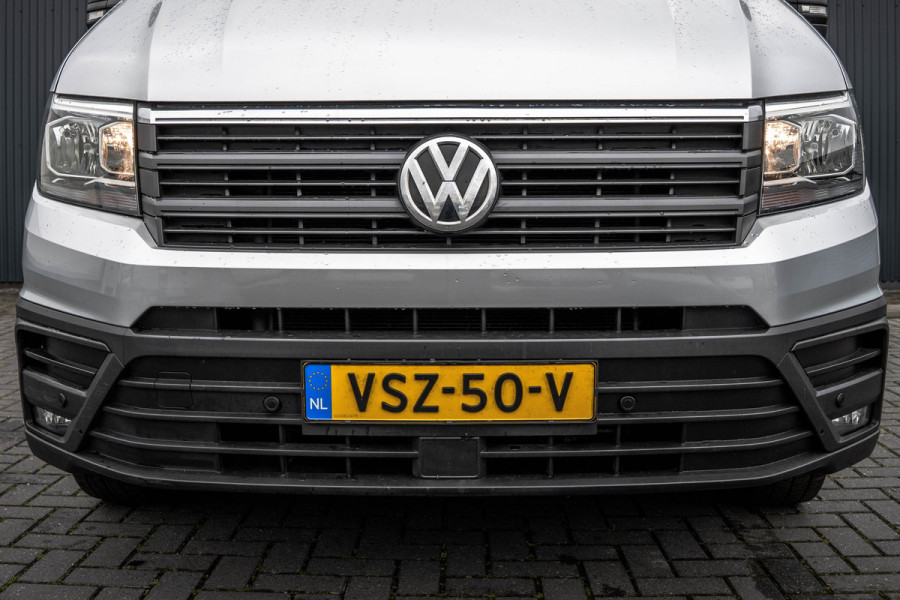 Volkswagen Crafter 2.0 TDI L3H3 | 177 PK | Camera | Carplay | Cruise | Airco | Trekhaak