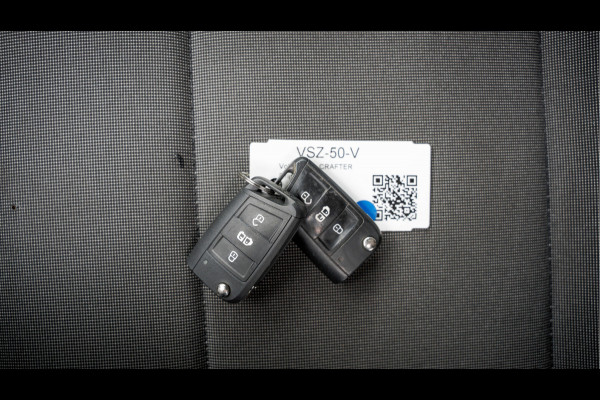 Volkswagen Crafter 2.0 TDI L3H3 | 177 PK | Camera | Carplay | Cruise | Airco | Trekhaak
