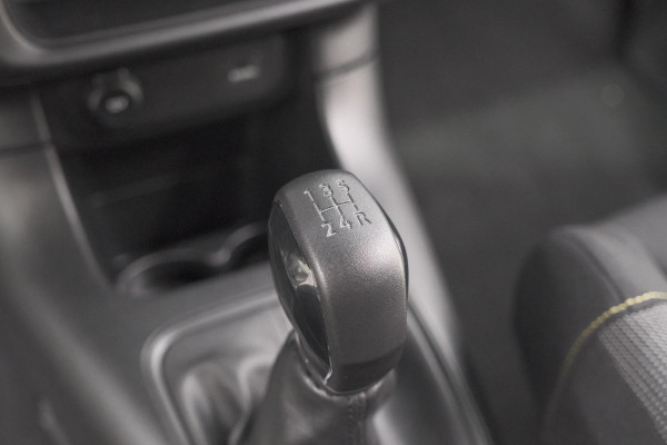 Citroën C3 PureTech 82 Feel Edition | Parkeersensoren | Apple Carplay | Navigatie | Climate Control