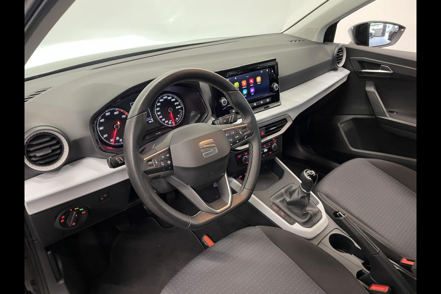 Seat Arona 1.0 TSI Style Airco ECC Navi Carplay PDC VA Cruise Control Full LED 17" LM Velgen