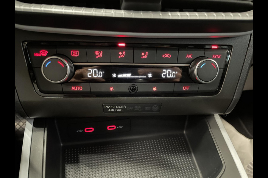 Seat Arona 1.0 TSI Style Airco ECC Navi Carplay PDC VA Cruise Control Full LED 17" LM Velgen