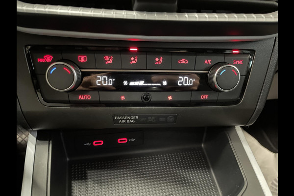 Seat Arona 1.0 TSI Style Airco ECC Navi Carplay PDC VA Cruise Control Full LED 17" LM Velgen