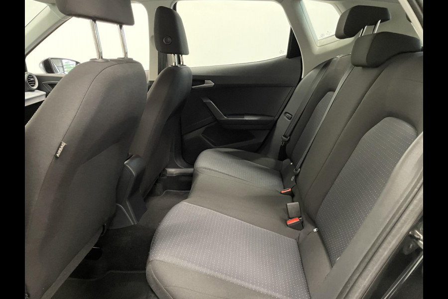 Seat Arona 1.0 TSI Style Airco ECC Navi Carplay PDC VA Cruise Control Full LED 17" LM Velgen