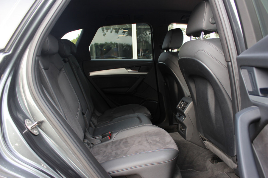 Audi Q5 50 TFSI e S edition NL Auto! / SoH 94,4% / 360Camera / Half leder / 20'' / Adapt.cruise / BTW Auto