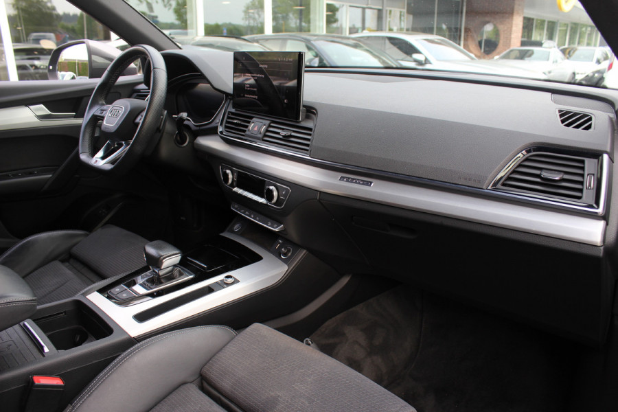 Audi Q5 50 TFSI e S edition NL Auto! / SoH 94,4% / 360Camera / Half leder / 20'' / Adapt.cruise / BTW Auto