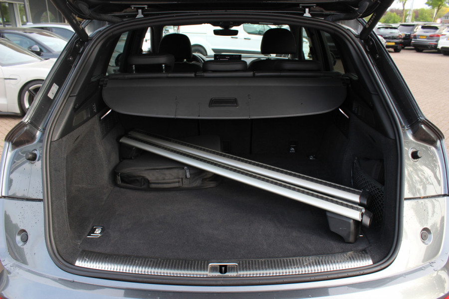 Audi Q5 50 TFSI e S edition NL Auto! / SoH 94,4% / 360Camera / Half leder / 20'' / Adapt.cruise / BTW Auto