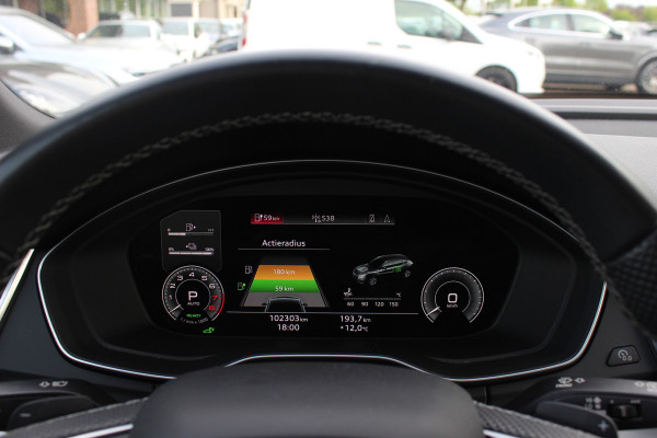 Audi Q5 50 TFSI e S edition NL Auto! / SoH 94,4% / 360Camera / Half leder / 20'' / Adapt.cruise / BTW Auto