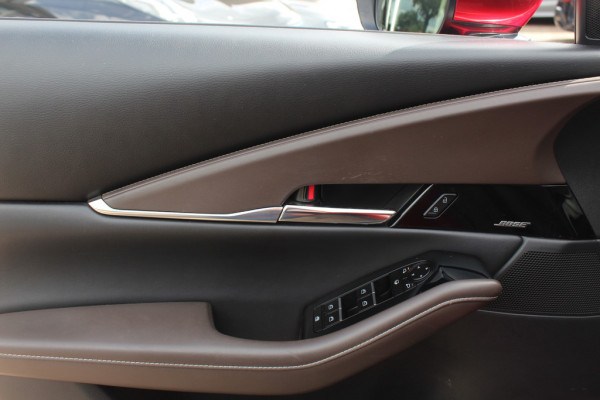 Mazda CX-30 2.0 e-SkyActiv-X M Hybrid Luxury / Trekhaak / Schuifdak / 360Camera / Head-up / Leder / 18'' / Navigatie / Stoelverwarming / DAB / ACC