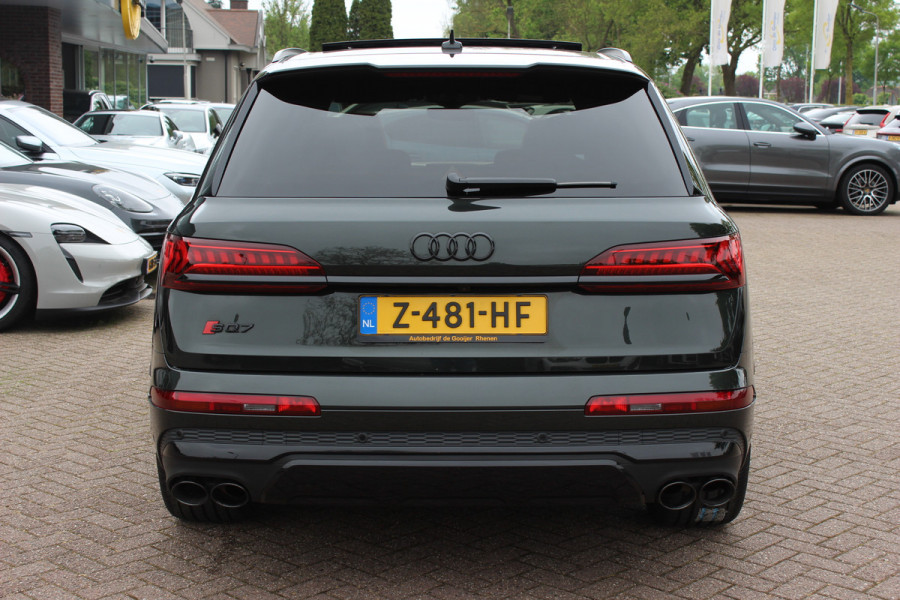 Audi SQ7 4.0 TFSI quattro 7p / Audi Exclusive / Trekhaak / Panoramadak / 360Camera / Head-up / B&O High End / Softclose / Matrix LED / Luchtvering / 22'' / RS Seats / Keyless / Standkachel / Side+Lane Assist / DAB / ACC