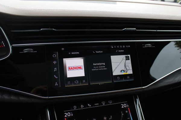 Audi SQ7 4.0 TFSI quattro 7p / Audi Exclusive / Trekhaak / Panoramadak / 360Camera / Head-up / B&O High End / Softclose / Matrix LED / Luchtvering / 22'' / RS Seats / Keyless / Standkachel / Side+Lane Assist / DAB / ACC