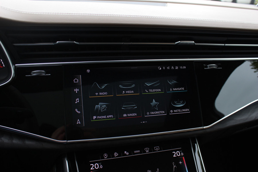 Audi SQ7 4.0 TFSI quattro 7p / Audi Exclusive / Trekhaak / Panoramadak / 360Camera / Head-up / B&O High End / Softclose / Matrix LED / Luchtvering / 22'' / RS Seats / Keyless / Standkachel / Side+Lane Assist / DAB / ACC