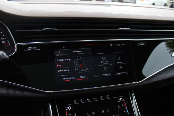 Audi SQ7 4.0 TFSI quattro 7p / Audi Exclusive / Trekhaak / Panoramadak / 360Camera / Head-up / B&O High End / Softclose / Matrix LED / Luchtvering / 22'' / RS Seats / Keyless / Standkachel / Side+Lane Assist / DAB / ACC