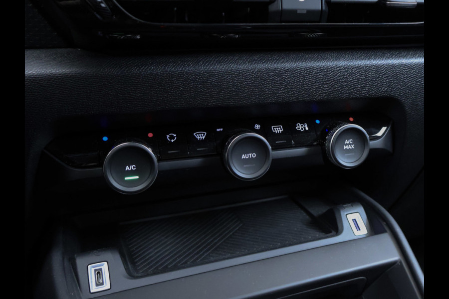 Citroën C4 1.2 Puretech Feel Pack Sport (APPLE CARPLAY,NAVI,CAMERA,360 VIEW,DIGITAL COCKPIT,CLIMATE,CRUISE,LED,COMFORT STOELEN)