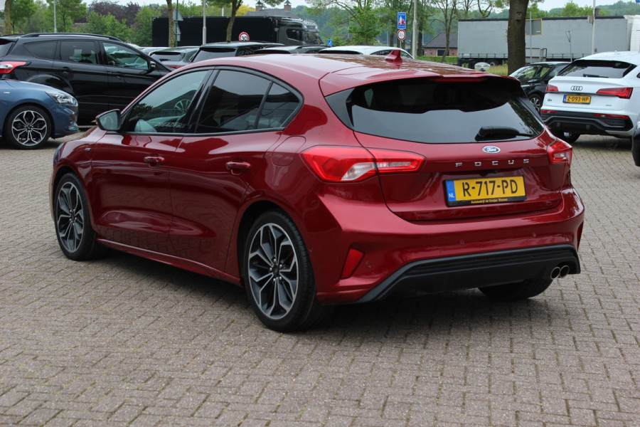 Ford Focus 1.0 EcoBoost Titanium Business / Camera / Head-up / CarPlay / Keyless / 18'' / Navigatie / Dodehoek / DAB / ACC