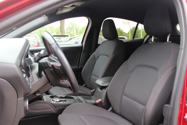 Ford Focus 1.0 EcoBoost Titanium Business / Camera / Head-up / CarPlay / Keyless / 18'' / Navigatie / Dodehoek / DAB / ACC