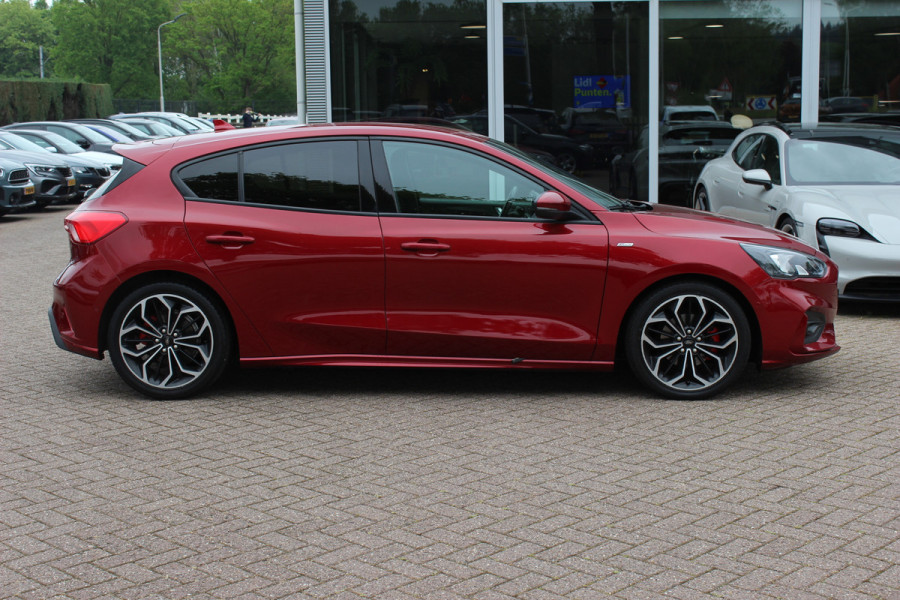 Ford Focus 1.0 EcoBoost Titanium Business / Camera / Head-up / CarPlay / Keyless / 18'' / Navigatie / Dodehoek / DAB / ACC