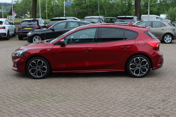 Ford Focus 1.0 EcoBoost Titanium Business / Camera / Head-up / CarPlay / Keyless / 18'' / Navigatie / Dodehoek / DAB / ACC