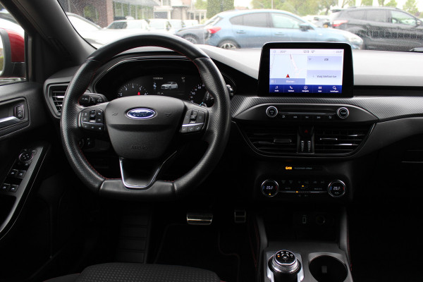 Ford Focus 1.0 EcoBoost Titanium Business / Camera / Head-up / CarPlay / Keyless / 18'' / Navigatie / Dodehoek / DAB / ACC