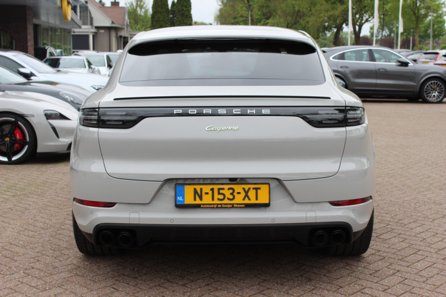 Porsche Cayenne Coupé 3.0 E-Hybrid / Panoramadak / 360Camera / Sportdesign+Chrono / Luchtvering / 22'' / Sportuitlaat / Dodehoek / DAB / Bose / Stoelverwarming 4x / Cruise Control