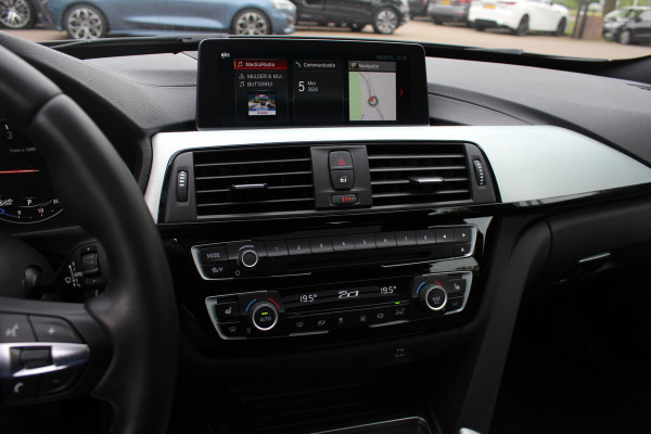 BMW 3-serie Gran Turismo 330i High Executive Ed. M Sport / Panoramadak / Head-up / 360Camera / Harman Kardon / Leder / 18'' / Keyless / Navigatie / DAB / Stoelverwarming / Cruise Control