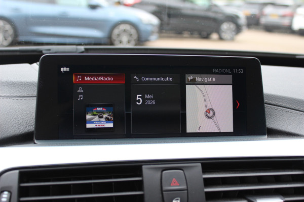 BMW 3-serie Gran Turismo 330i High Executive Ed. M Sport / Panoramadak / Head-up / 360Camera / Harman Kardon / Leder / 18'' / Keyless / Navigatie / DAB / Stoelverwarming / Cruise Control