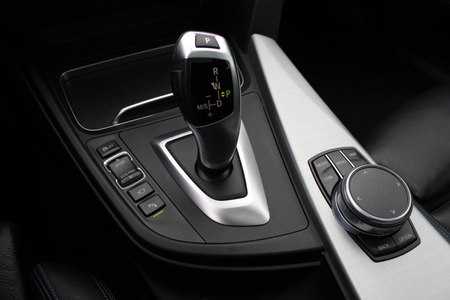 BMW 3-serie Gran Turismo 330i High Executive Ed. M Sport / Panoramadak / Head-up / 360Camera / Harman Kardon / Leder / 18'' / Keyless / Navigatie / DAB / Stoelverwarming / Cruise Control