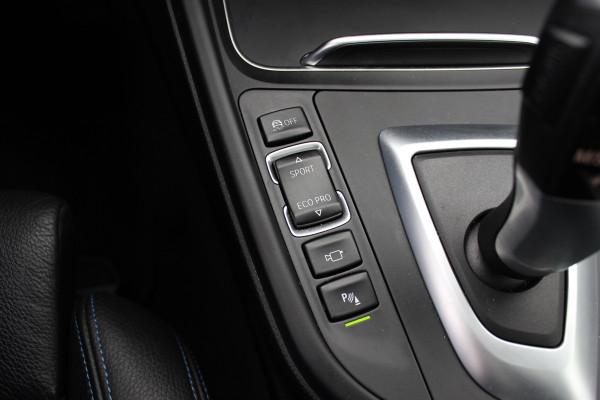BMW 3-serie Gran Turismo 330i High Executive Ed. M Sport / Panoramadak / Head-up / 360Camera / Harman Kardon / Leder / 18'' / Keyless / Navigatie / DAB / Stoelverwarming / Cruise Control