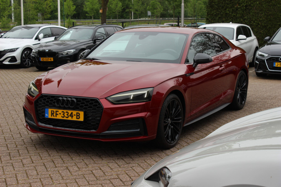 Audi A5 Coupé 2.0 TFSI ultra Launch Edition / Trekhaak / Camera / Leder&Alcantara / 19'' / Navigatie / LED / Cruise Control