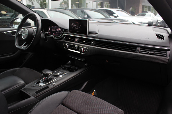 Audi A5 Coupé 2.0 TFSI ultra Launch Edition / Trekhaak / Camera / Leder&Alcantara / 19'' / Navigatie / LED / Cruise Control