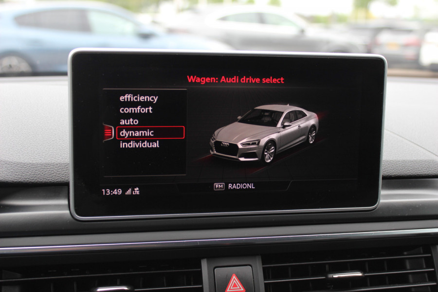 Audi A5 Coupé 2.0 TFSI ultra Launch Edition / Trekhaak / Camera / Leder&Alcantara / 19'' / Navigatie / LED / Cruise Control