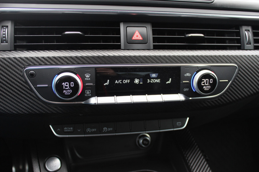 Audi A5 Coupé 2.0 TFSI ultra Launch Edition / Trekhaak / Camera / Leder&Alcantara / 19'' / Navigatie / LED / Cruise Control