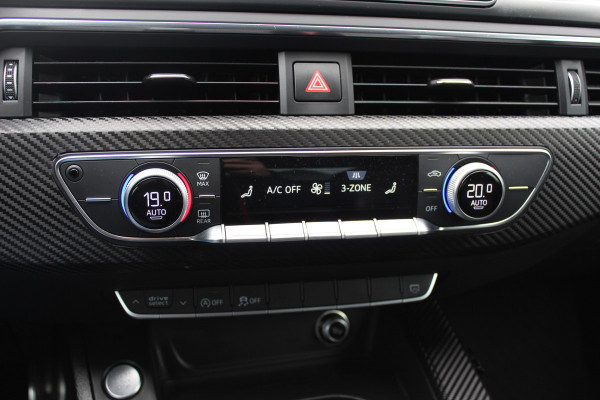 Audi A5 Coupé 2.0 TFSI ultra Launch Edition / Trekhaak / Camera / Leder&Alcantara / 19'' / Navigatie / LED / Cruise Control