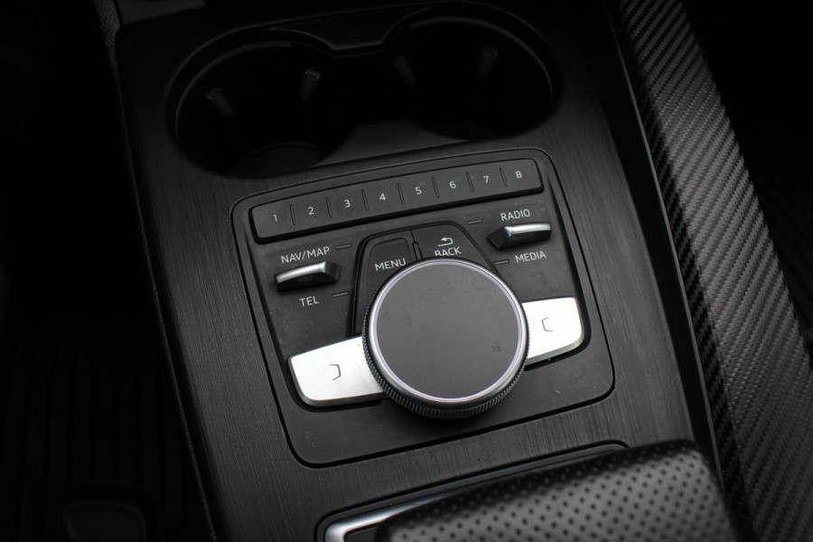 Audi A5 Coupé 2.0 TFSI ultra Launch Edition / Trekhaak / Camera / Leder&Alcantara / 19'' / Navigatie / LED / Cruise Control
