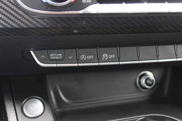 Audi A5 Coupé 2.0 TFSI ultra Launch Edition / Trekhaak / Camera / Leder&Alcantara / 19'' / Navigatie / LED / Cruise Control